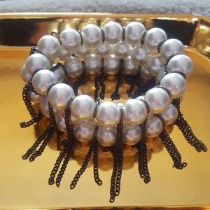 TORRID faux pearl bracelet